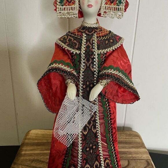Vintage Antique 11" Russian Handmade Traditional Porcelain Folk Art Costume Doll - Picture 3 of 10